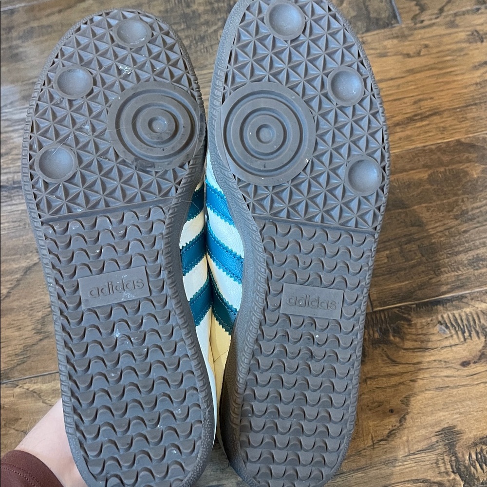 Adidas Samba OG Cloud White (Cream)
Legacy Teal Women's Size 10 Sneakers - Picture 10 of 10